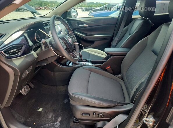 KL4MMBS28NB113555 2022 BUICK ENCORE Черный Вид салона спереди