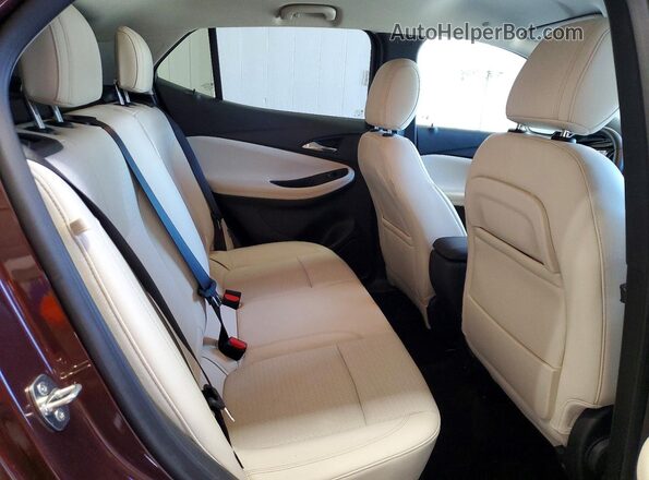 KL4MMCSL1PB131722 2023 BUICK ENCORE Burgundy Вид задньої частини салону