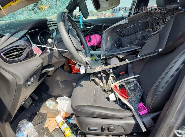 KL4MMCSL3PB056943 2023 BUICK ENCORE Silver Widok wnętrza z przodu