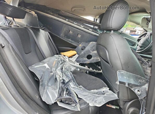 KL4MMCSL3PB056943 2023 BUICK ENCORE Silver Widok wnętrza z tyłu