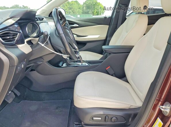 KL4MMCSL7NB025465 2022 BUICK ENCORE Brown Вид салону спереду