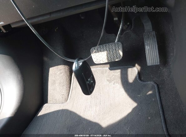 KL4MMDS20MB111406 2021 BUICK ENCORE Red Vista del salpicadero