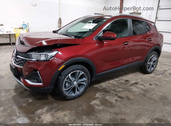 KL4MMDS22PB104803 2023 BUICK ENCORE Maroon Vista tres cuartos delantera izquierda