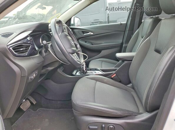 KL4MMDS23PB089499 2023 BUICK ENCORE Белый Вид салона спереди