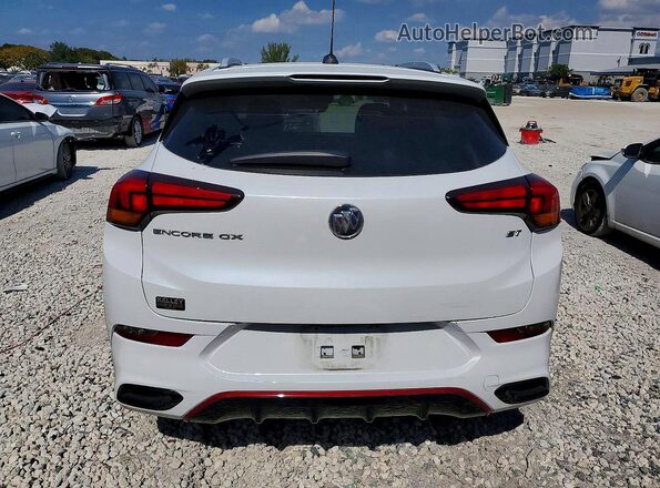 KL4MMDS26LB134218 2020 BUICK ENCORE White Вид ззаду