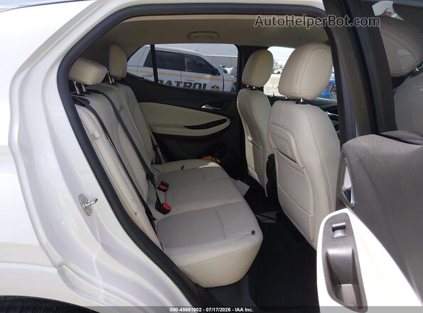 KL4MMDS26PB098648 2023 BUICK ENCORE White VIN կոդի պիտակի տեսք