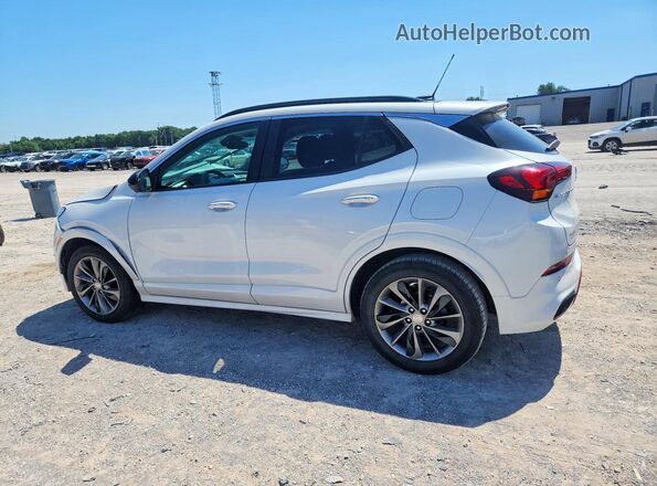 KL4MMDS27MB070837 2021 BUICK ENCORE Белый Задняя левая четверть