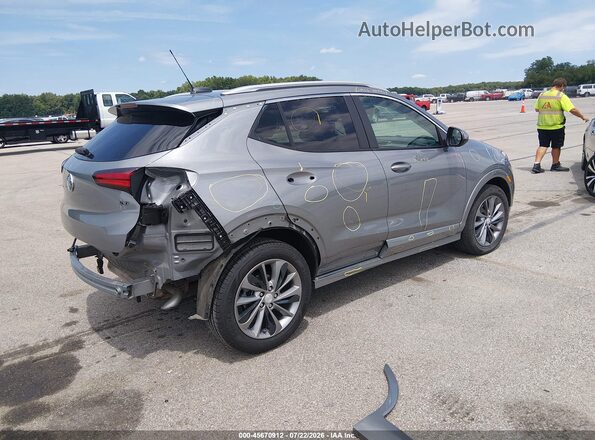 KL4MMDS28PB138518 2023 BUICK ENCORE Серый Задняя правая четверть