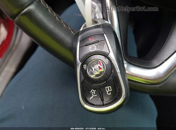 KL4MMDS29PB092102 2023 BUICK ENCORE Красный Вид панели приборов