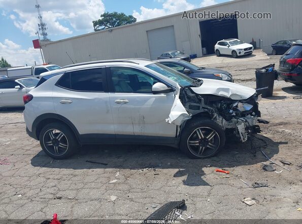 KL4MMDSL2LB114055 2020 BUICK ENCORE Белый Вид задней части салона
