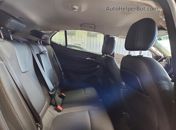 KL4MMDSL9PB057925 2023 BUICK ENCORE Red Вид задньої частини салону