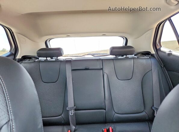 KL4MMFSL1NB063839 2022 BUICK ENCORE White Vista de los asientos traseros