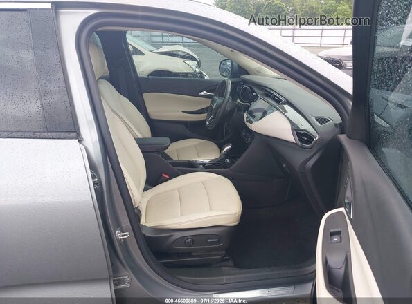 KL4MMFSL7PB071656 2023 BUICK ENCORE Gray Vista interior delantera