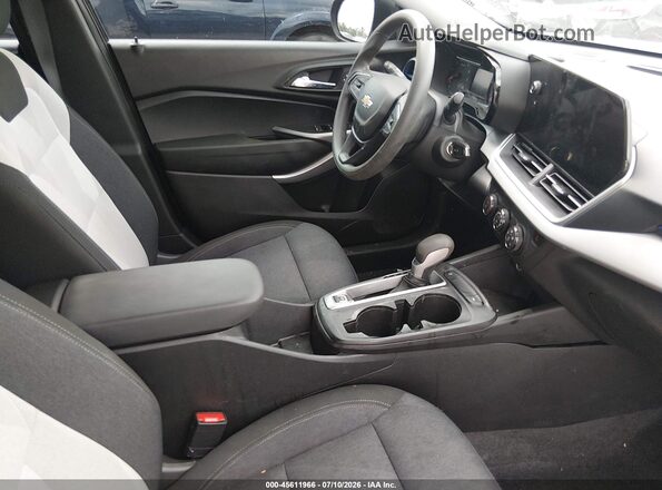 KL77LFE20RC033866 2024 CHEVROLET TRAX Black Vista interior delantera