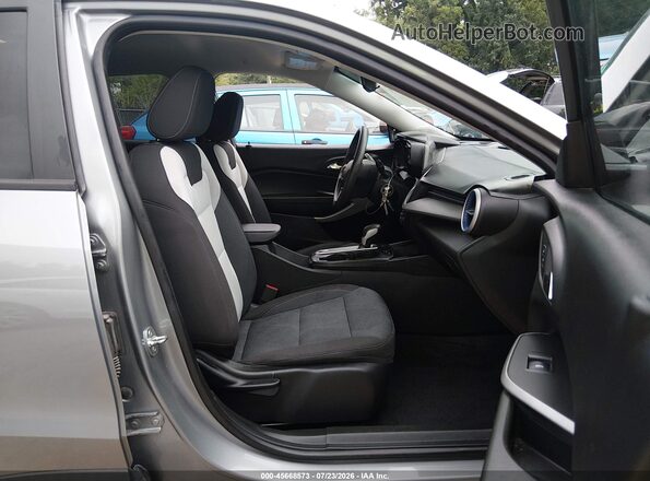 KL77LFE20RC049324 2024 CHEVROLET TRAX Gray Front interior view