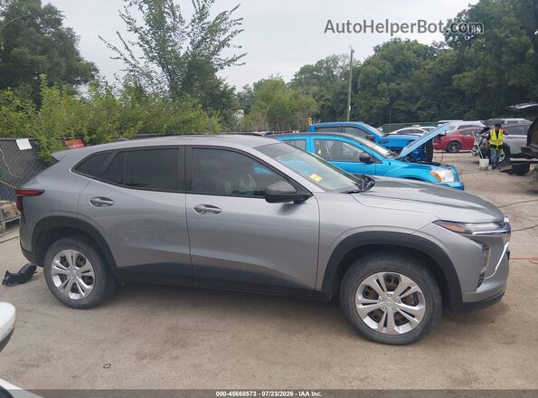 KL77LFE20RC049324 2024 CHEVROLET TRAX Gray Rear interior view