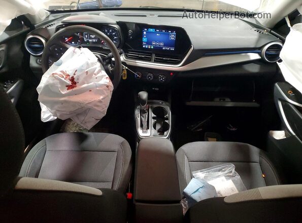 KL77LFE21RC199765 2024 CHEVROLET TRAX White წინა პანელის ხედი
