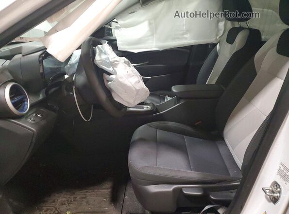 KL77LFE21RC199765 2024 CHEVROLET TRAX White წინა სალონის ხედი