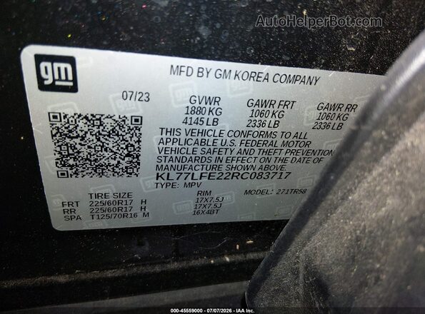 KL77LFE22RC083717 2024 CHEVROLET TRAX Black Widok komory silnika