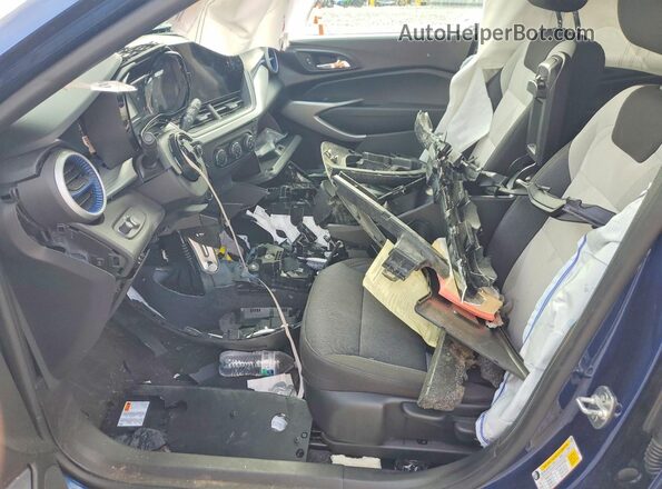 KL77LFE22RC129420 2024 CHEVROLET TRAX Blue Вид салону спереду