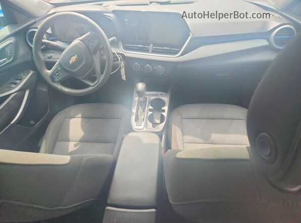 KL77LFE23RC024675 2024 CHEVROLET TRAX White Dashboard view