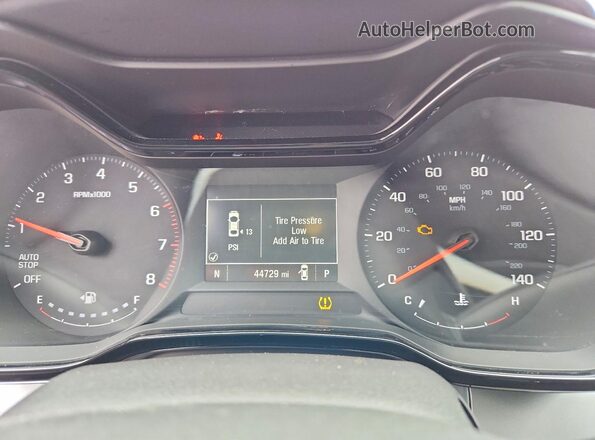 KL77LFE24RC176044 2024 CHEVROLET TRAX Red Widok zestawu wskaźników