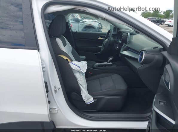 KL77LFE24RC177274 2024 CHEVROLET TRAX White Front interior view