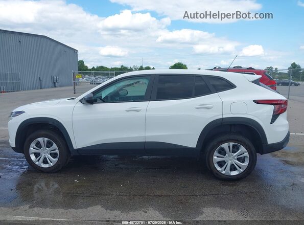 KL77LFE24RC177274 2024 CHEVROLET TRAX White 360 interior view