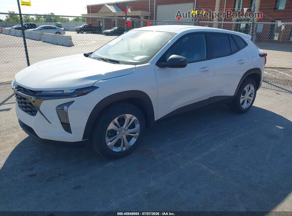 KL77LFE24RC208412 2024 CHEVROLET TRAX White Front left