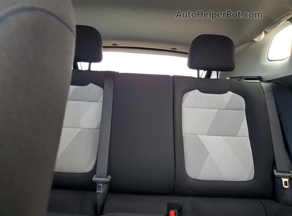 KL77LFE27RC246247 2024 CHEVROLET TRAX White Vista de los asientos traseros