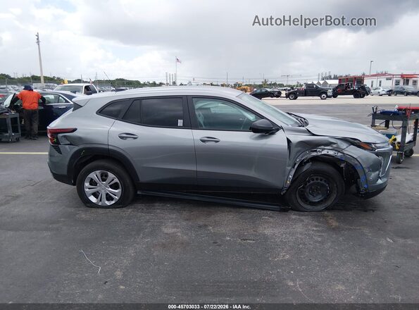 KL77LFE28RC056165 2024 CHEVROLET TRAX Белый Вид задней части салона