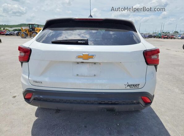 KL77LFE28RC070342 2024 CHEVROLET TRAX White Widok z tyłu