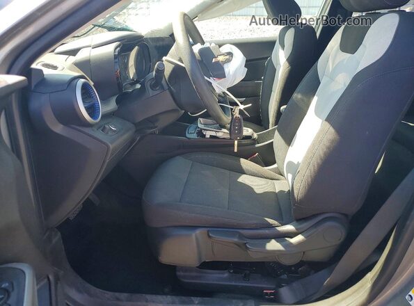 KL77LFE2XRC173374 2024 CHEVROLET TRAX Silver წინა სალონის ხედი