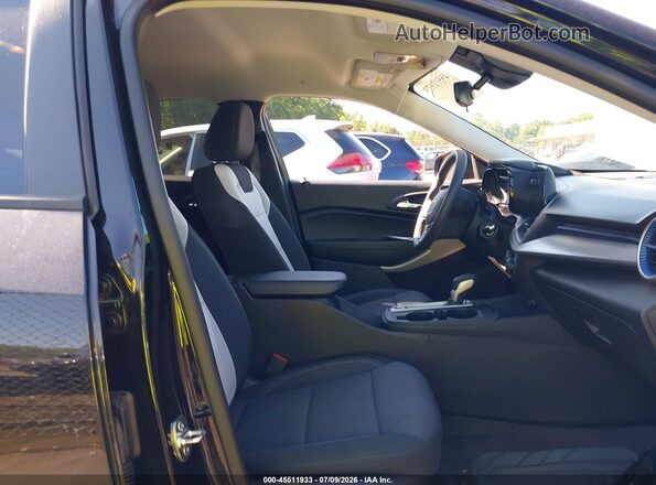 KL77LFEP0SC337751 2025 CHEVROLET TRAX Black Սալոնի դիմացի տեսք