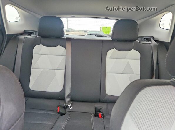 KL77LFEP0TC105152 2026 CHEVROLET TRAX Gray Հետևի նստատեղերի տեսք
