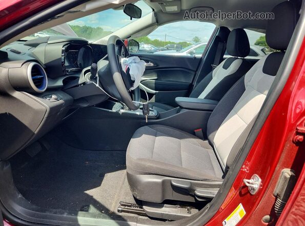 KL77LFEP2SC071214 2025 CHEVROLET TRAX Red Vista interior delantera