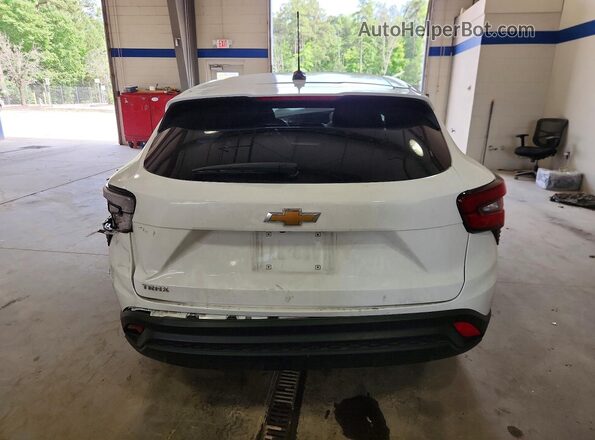 KL77LFEP2SC300815 2025 CHEVROLET TRAX White Widok z tyłu