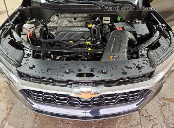 KL77LFEP2TC057329 2026 CHEVROLET TRAX Black Vista del compartimento del motor
