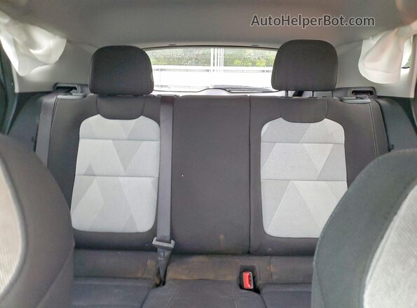 KL77LFEP3SC048556 2025 CHEVROLET TRAX Silver Вид задніх сидінь