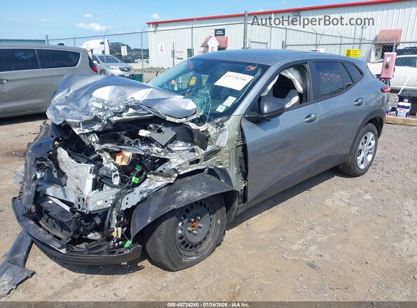 KL77LFEP3SC088992 2025 CHEVROLET TRAX Gray Vista tres cuartos delantera izquierda