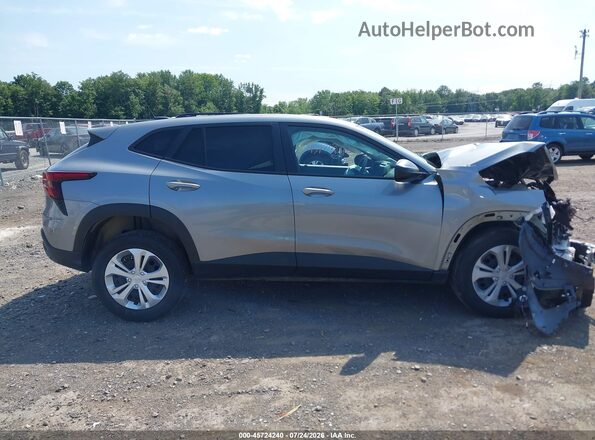 KL77LFEP3SC088992 2025 CHEVROLET TRAX Gray Vista interior trasera