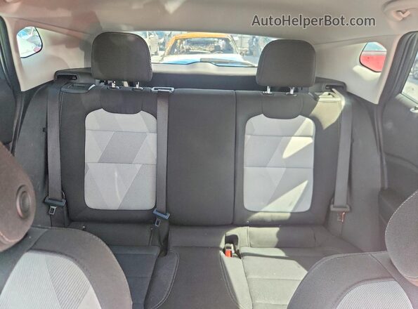 KL77LFEP3SC118976 2025 CHEVROLET TRAX Зеленый Вид задних сидений