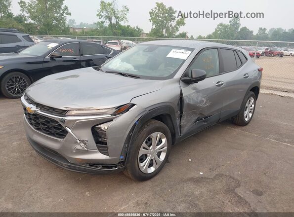 KL77LFEP3SC270904 2025 CHEVROLET TRAX Gray წინა მარცხენა ხედი სამი მეოთხედიდან