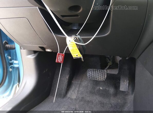 KL77LFEP5SC343416 2025 CHEVROLET TRAX Blue Dashboard view