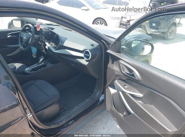 KL77LFEP5TC052884 2026 CHEVROLET TRAX Black Սալոնի դիմացի տեսք
