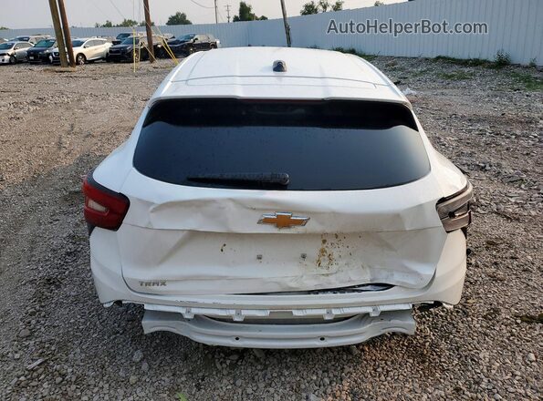 KL77LFEP6TC078698 2026 CHEVROLET TRAX White Вид ззаду