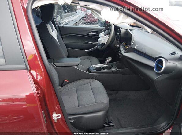KL77LFEP7SC127034 2025 CHEVROLET TRAX Красный Вид салона спереди