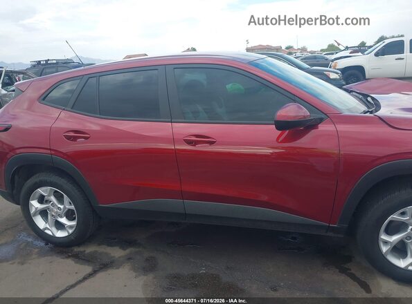 KL77LFEP8SC257694 2025 CHEVROLET TRAX Красный Вид задней части салона