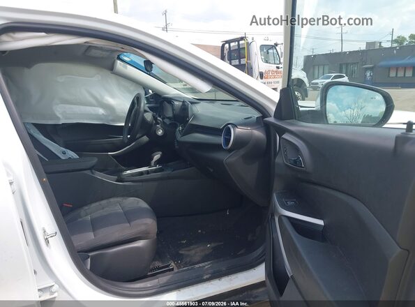 KL77LFEP8SC310877 2025 CHEVROLET TRAX White Вид салону спереду
