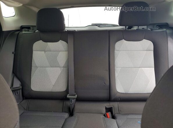 KL77LFEP9SC147348 2025 CHEVROLET TRAX Черный Вид задних сидений